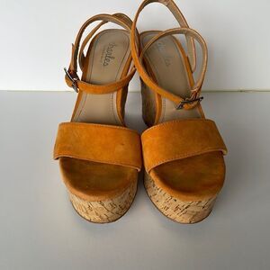 Charles David Orange Espadrilles ~Sz 7 ~Suede Fabric~see photo for imperfection